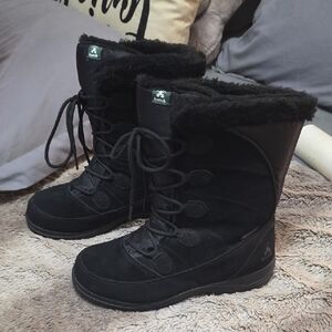 Women's Black Winter Boots